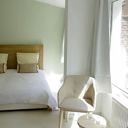 Bed & Breakfast Au Calme - D'hote M Et Me Collet 3*