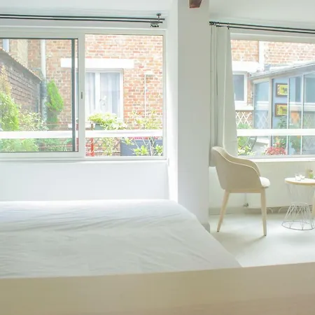 Au Calme - D'hote M Et Me Collet Nocleg ze śniadaniem