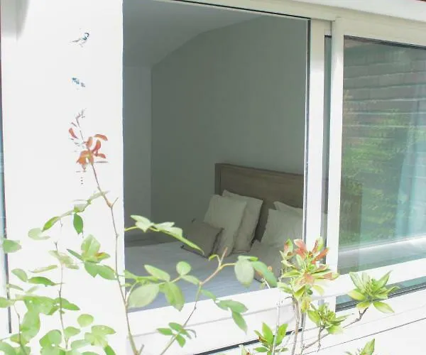 Bed & Breakfast Au Calme - D'hote M Et Me Collet 3*